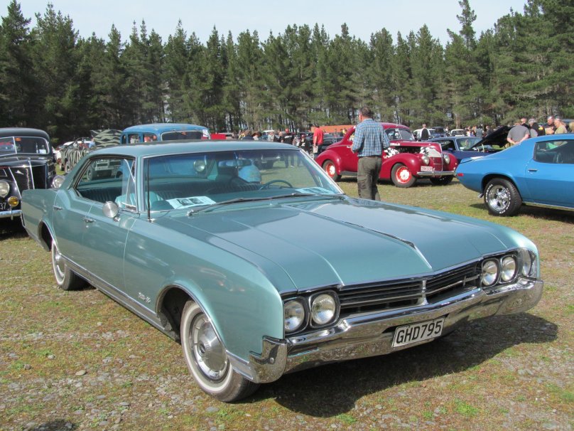 Oldsmobile Delta 88 1966