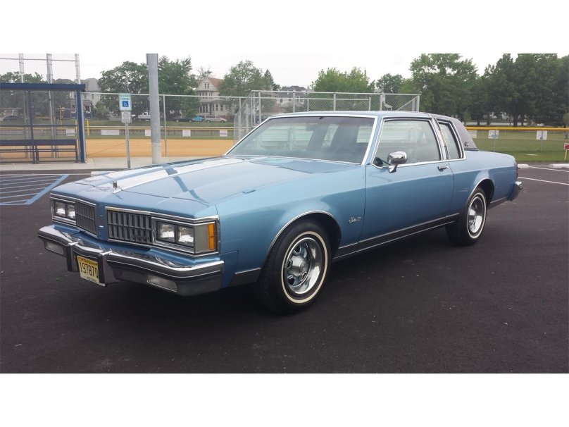 Олдсмобиль Дельта 88 1978