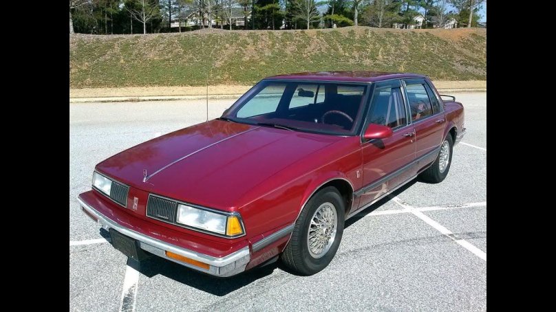 Олдсмобиль Дельта 1988