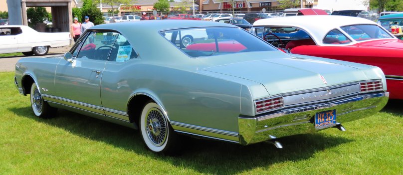 Oldsmobile Delta 88 1966
