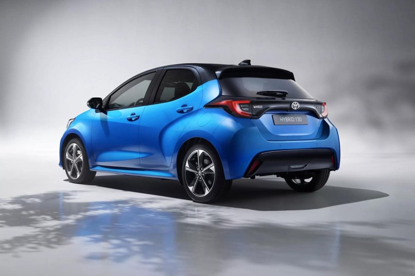 Тойота Ярис 2023