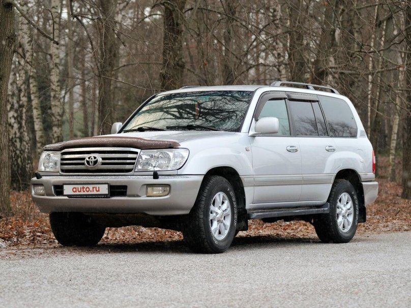 Toyota Land Cruiser 100