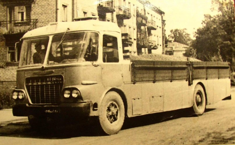 Икарус 620 тягач