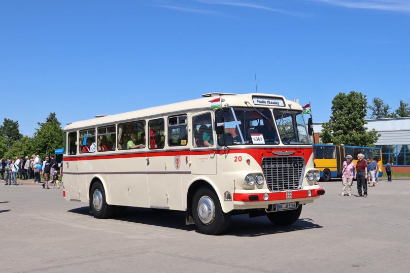 Ikarus автобус