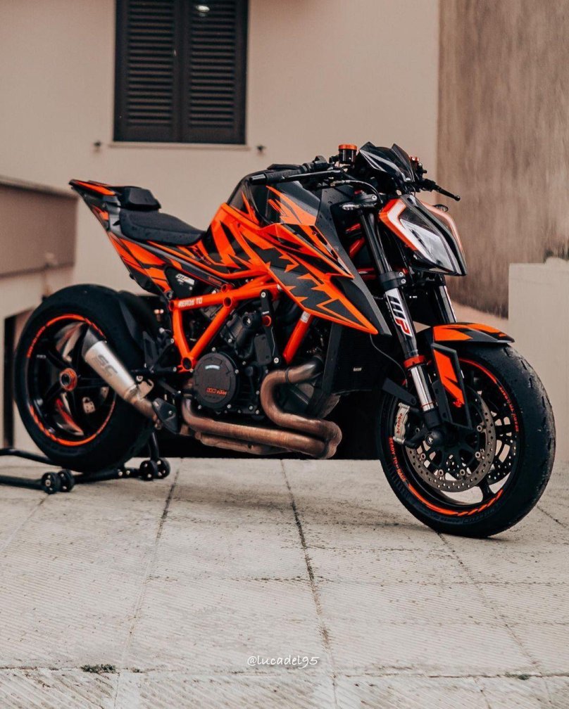 Akrapovic KTM 1290 super Duke r