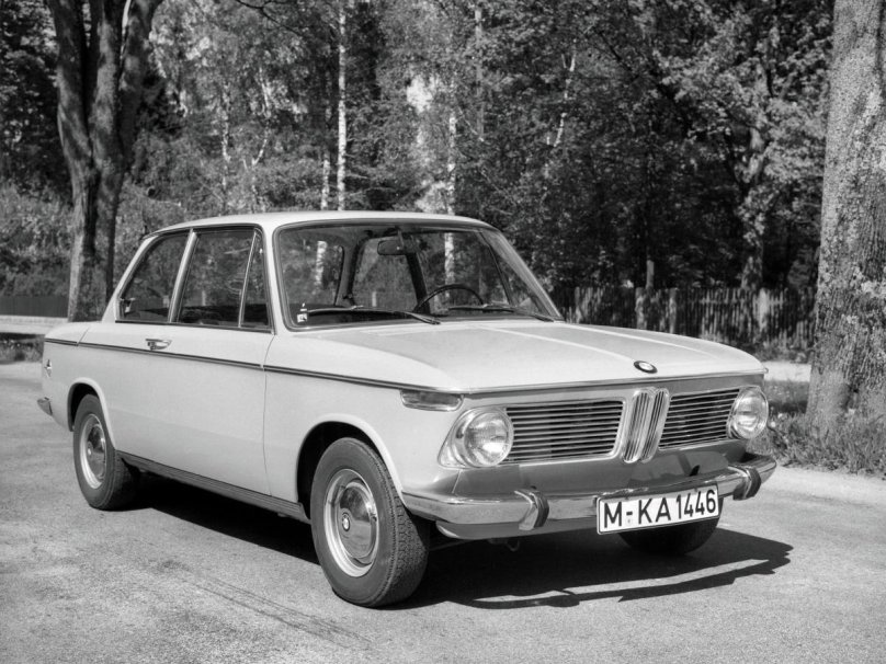 BMW 02 e10