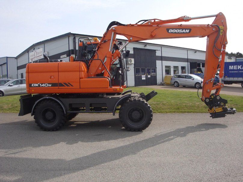 Экскаватор Doosan dx140w