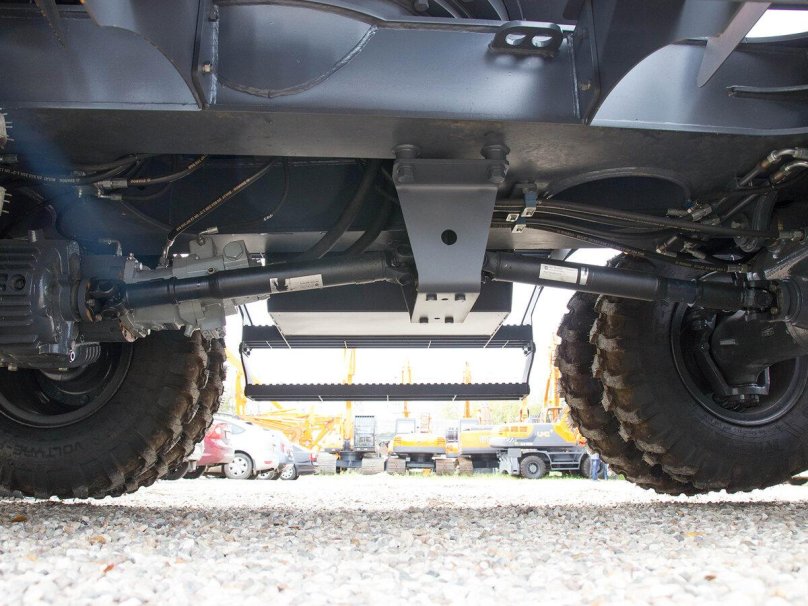 Экскаватор UMG e200w