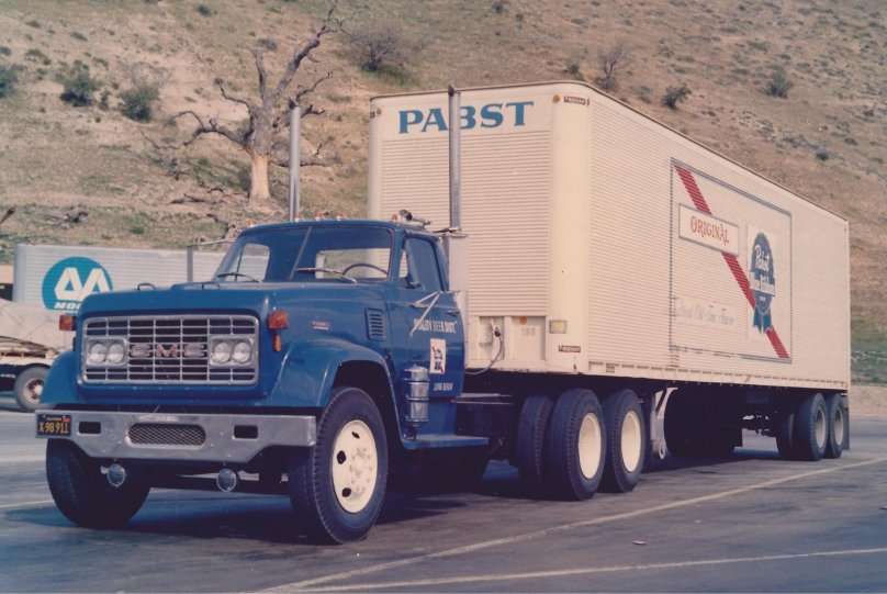 GMC 9500 Trucks