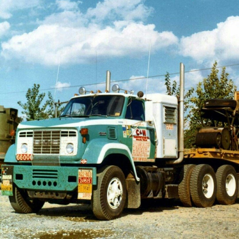 Грузовики GMC 9500