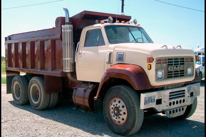 Грузовик GMC MH-9500