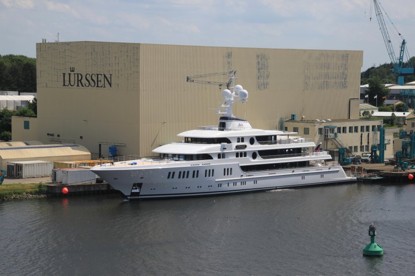 Яхта Усманова в Сочи