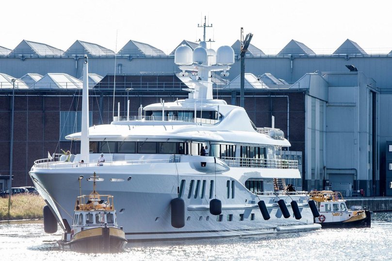 Яхта Аврора бореалис