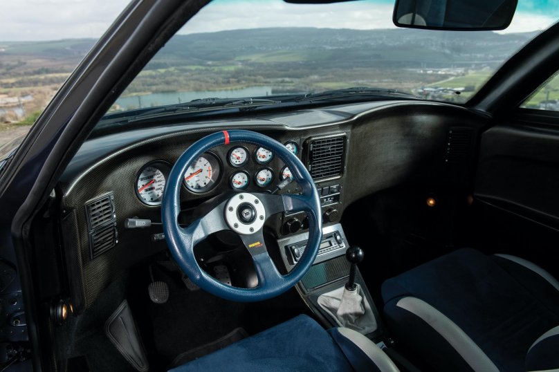 Lancia Delta integrale салон