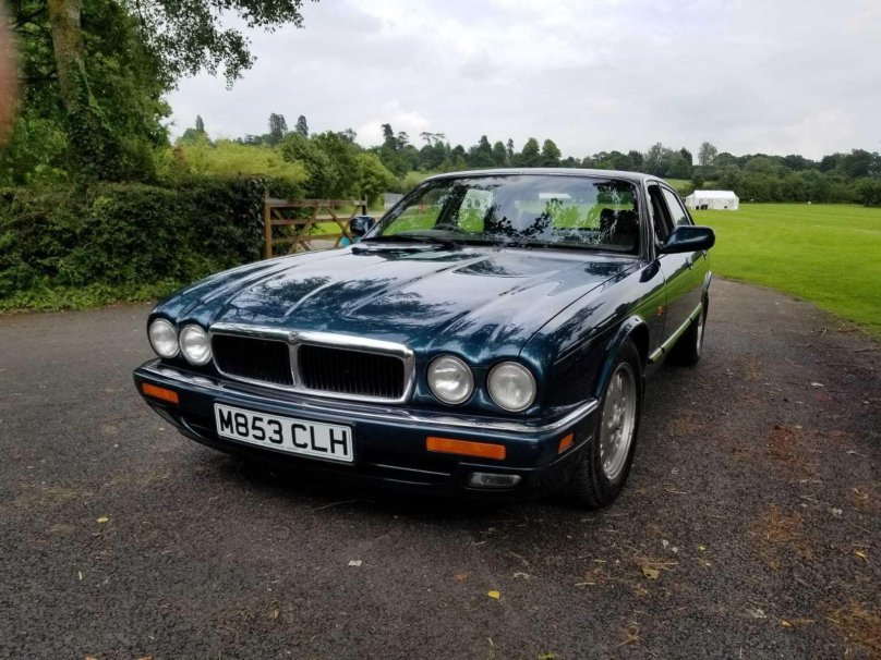 Jaguar xj6 x300