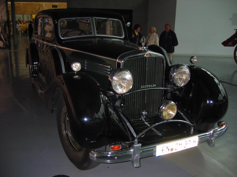 Maybach Zeppelin ds8