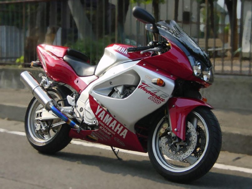 Yamaha Thunderace 1000