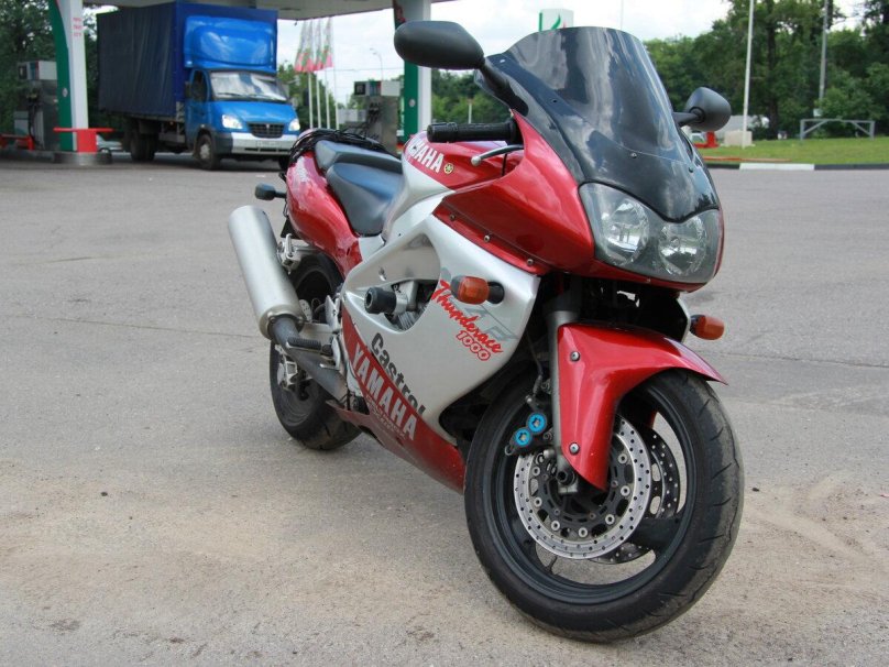 Yamaha YZF 1000r thunderаce
