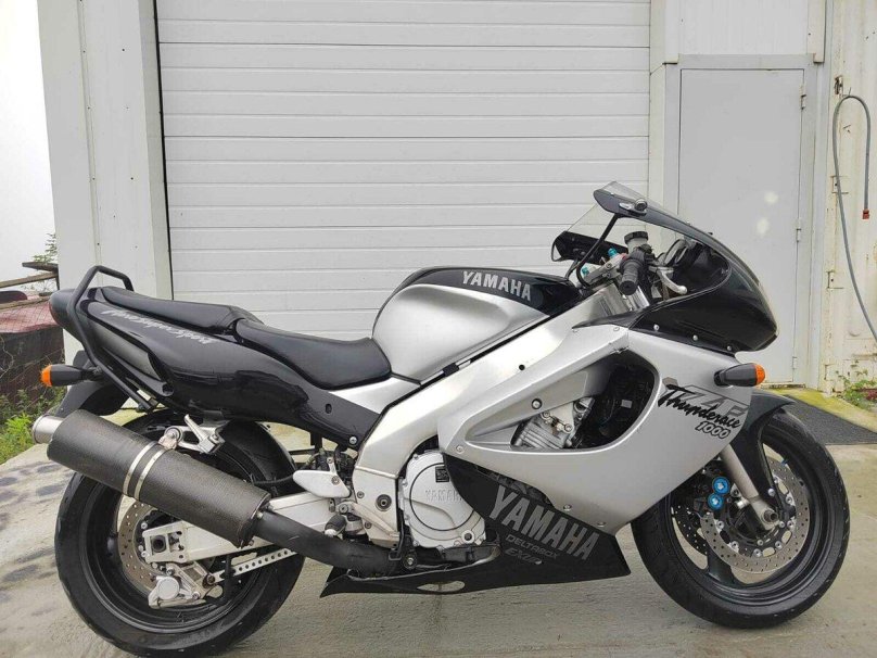 Yamaha yzf600r