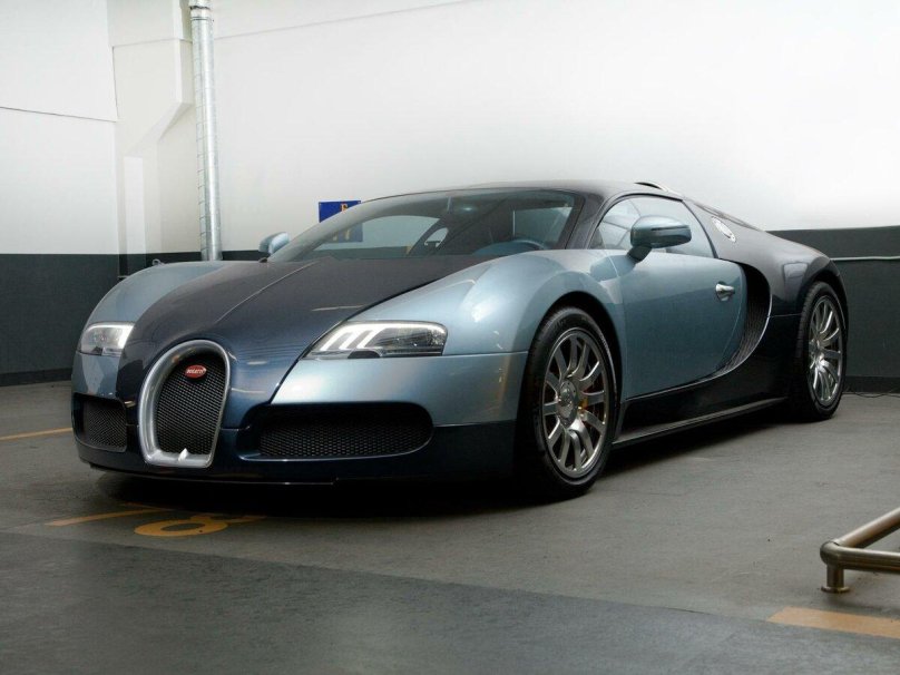 Bugatti Veyron 2003