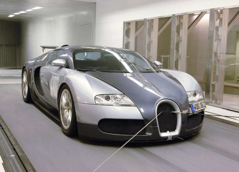 Bugatti Veyron 2005