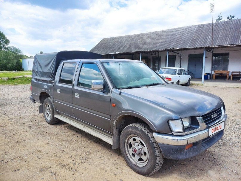 Исузу ТФ пикап