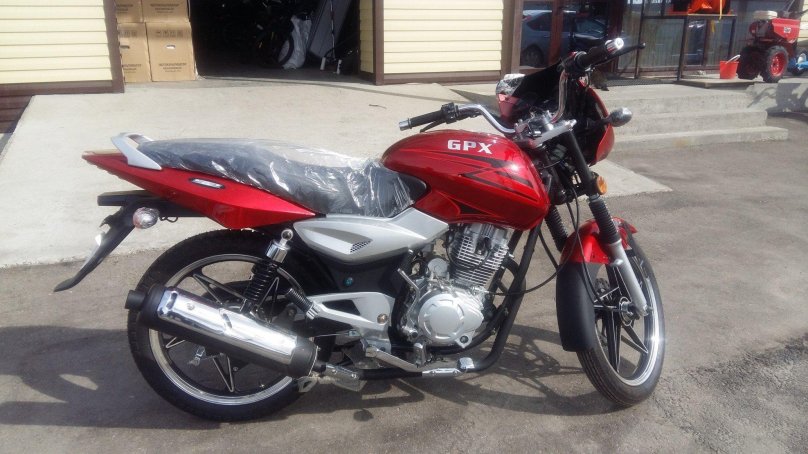 Мотоцикл Sonik GPX 150 кубов