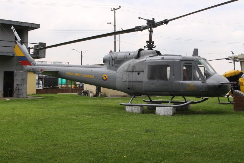 Uh-1c Iroquois кабина