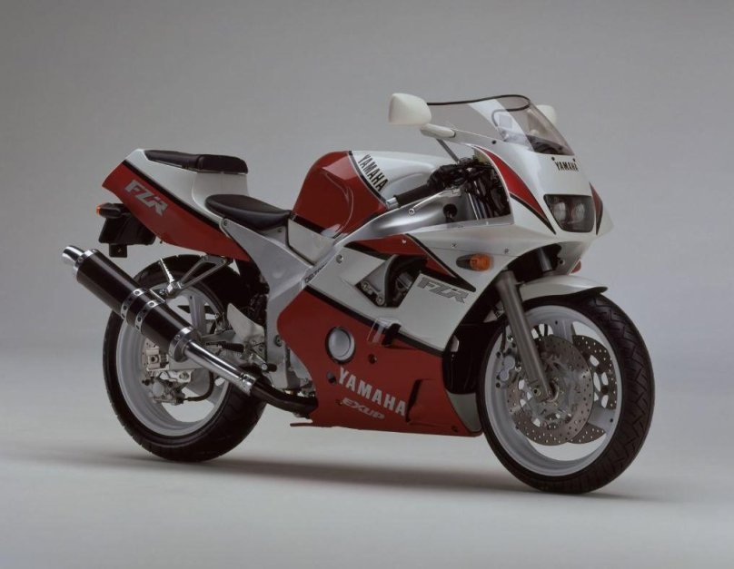 Yamaha FZR 400