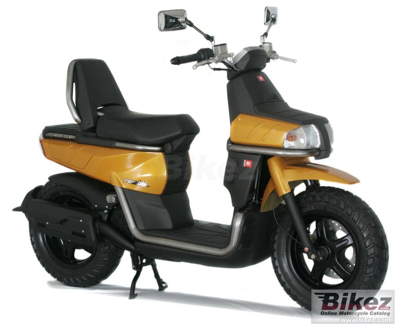 Derbi Manhattan скутер