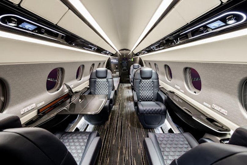 Embraer Legacy 650e салон