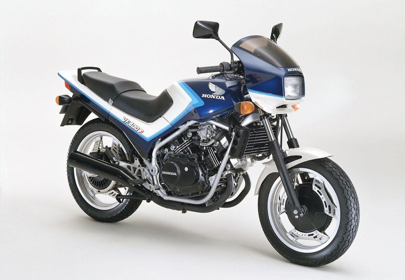 Honda vf400