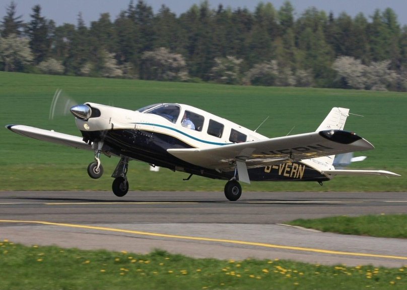 Пайпер 32 самолет