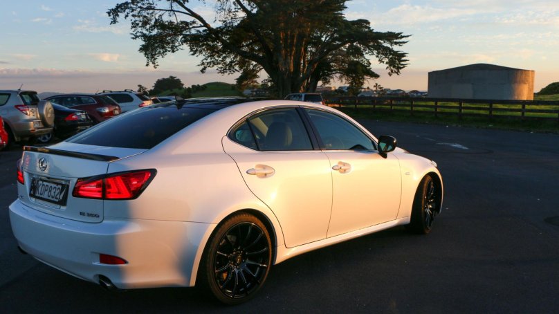 Лексус is 350 2008