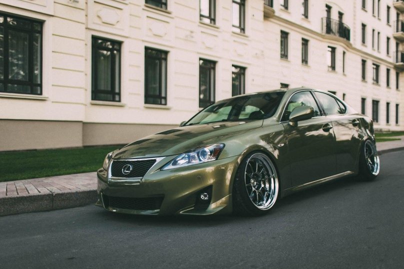 Lexus is 250 III stance