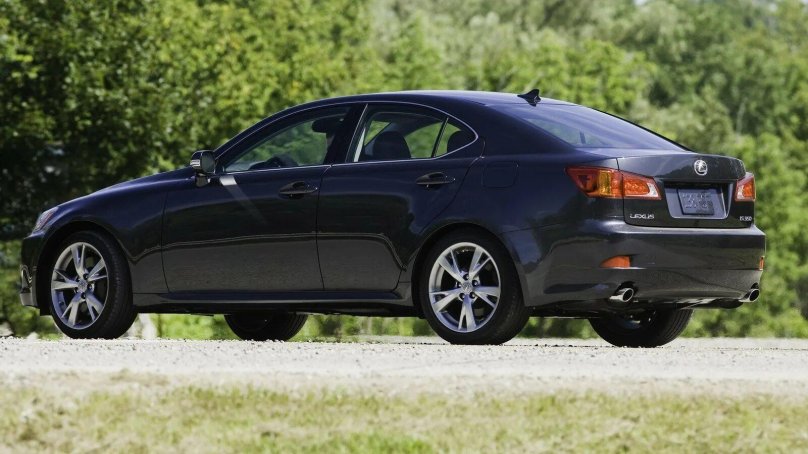 Лексус is 350 2008