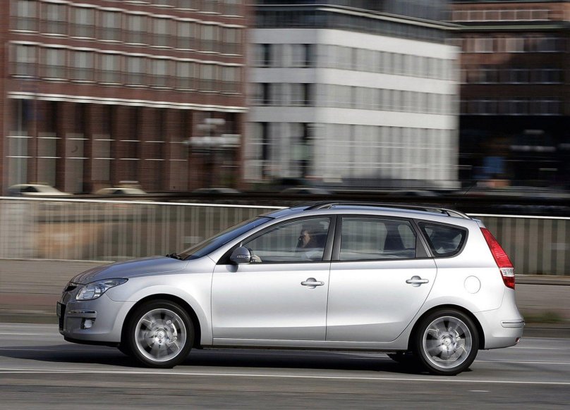 Hyundai i30 CW универсал 2009