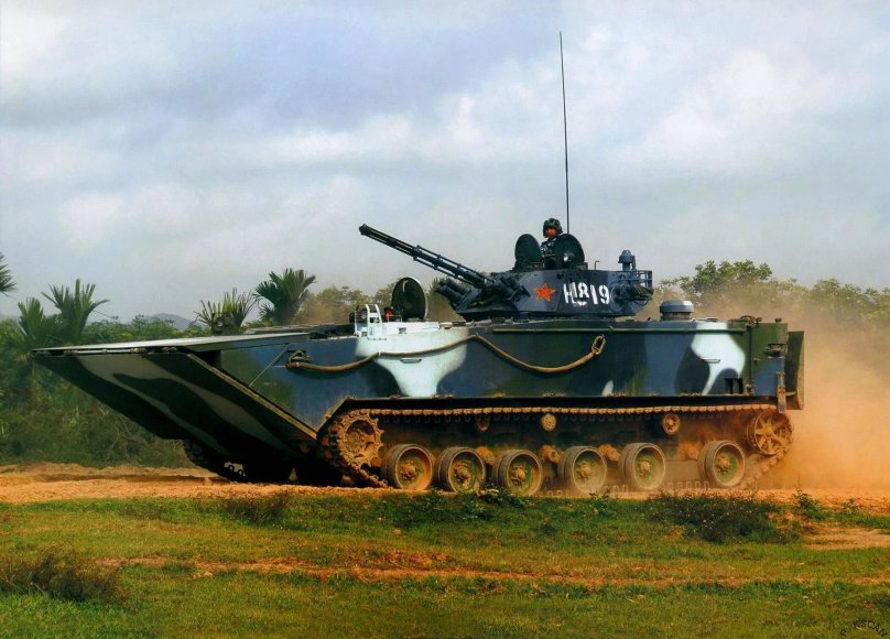 Боевая машина пехоты ZBD-2000