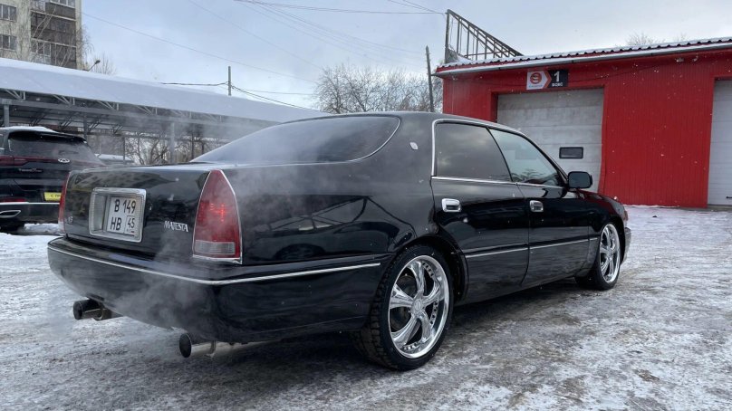 Toyota Crown Екатеринбург