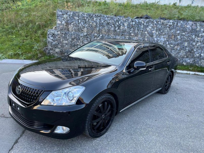 Toyota Crown Majesta s200