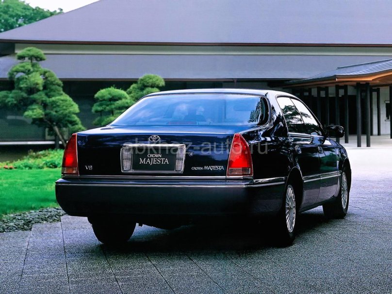 Toyota Crown Majesta 1995