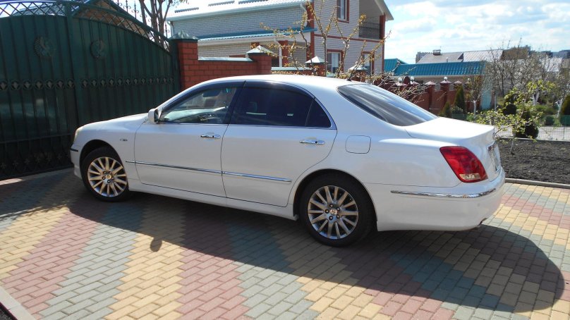 Тойота Краун Маджеста 2007