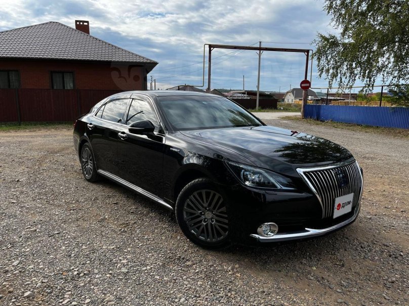 Тойота Краун Маджеста