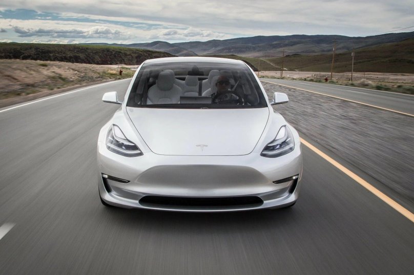 Тесла model 3