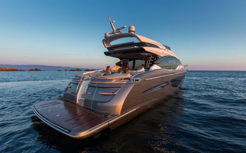 Яхта Princess s78