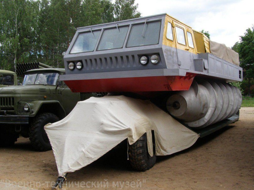 Болотоход ЗИЛ 4904