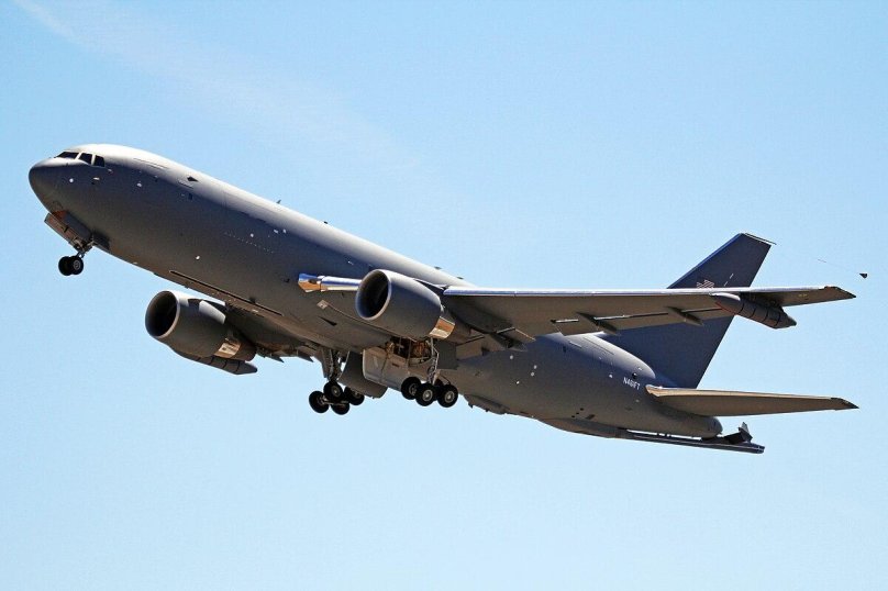 Самолет-заправщик Kc-46 Pegasus