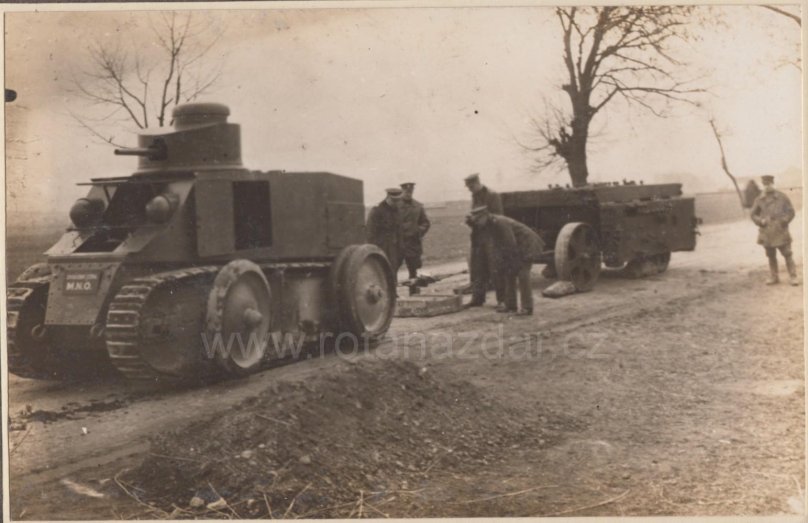 ČKD Ah-IV (R-1) авиармор