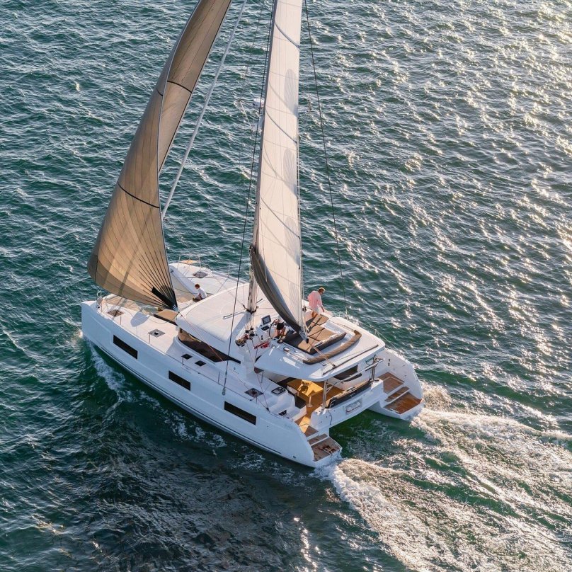 Катамаран Lagoon 46