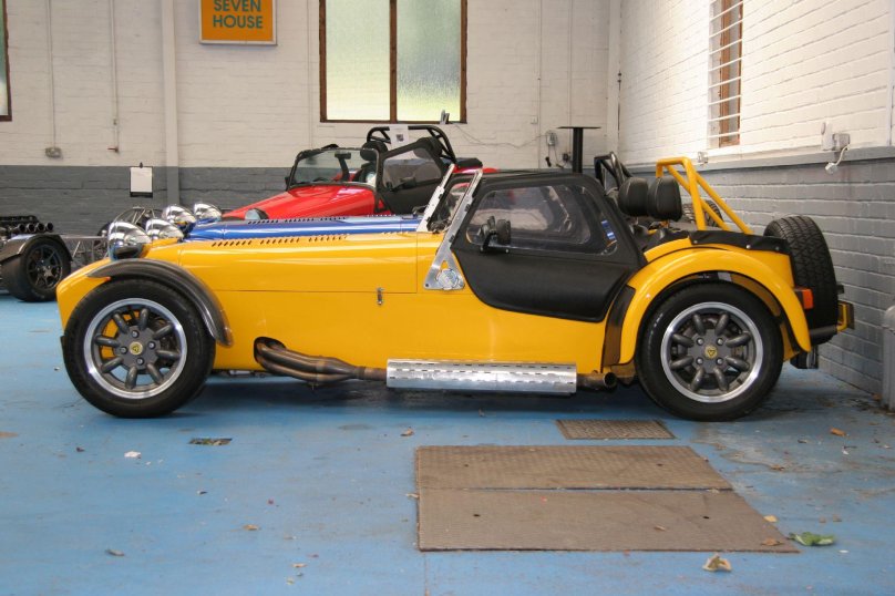 Родстер Катерхем